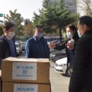 Donate anti-epidemic materials and warm sanitation staff in Jinan Donate anti-epidemic materials and warm sanitation staff in Jinan
