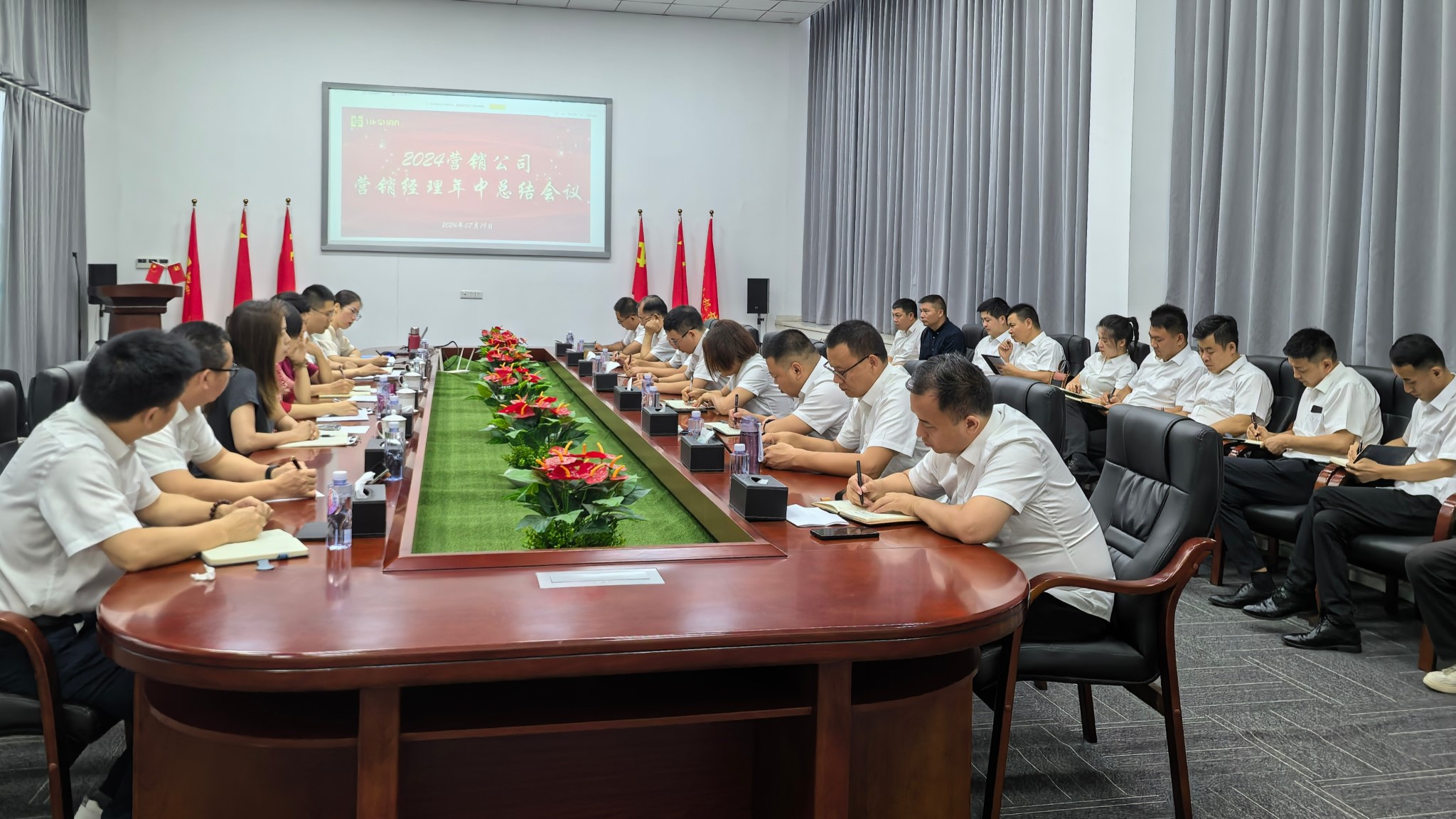 Professional foundation building, responsibility as the rudder, being a practitioner and protector of brand growth! Professional foundation building, responsibility as the rudder, being a practitioner and protector of brand growth!